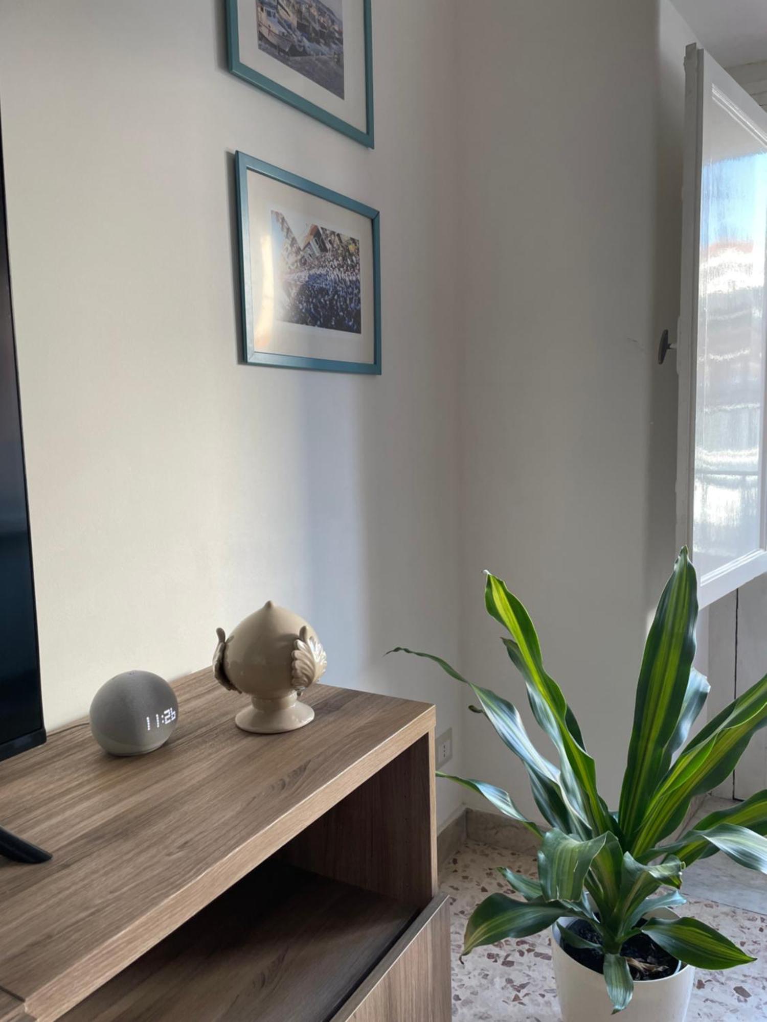 Lorenzo'S House Catania City Centre - Comfortable Large Apartment With 2 Bedrooms And 2 Baths, Close To Trains, Metro And Bus Station Ngoại thất bức ảnh