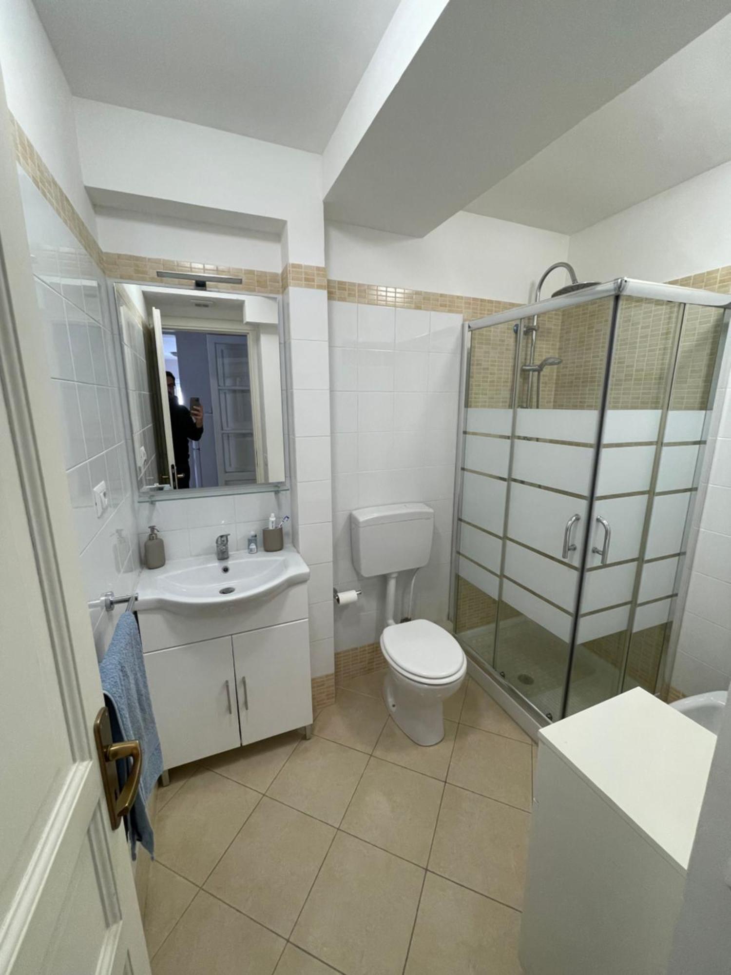 Lorenzo'S House Catania City Centre - Comfortable Large Apartment With 2 Bedrooms And 2 Baths, Close To Trains, Metro And Bus Station Ngoại thất bức ảnh